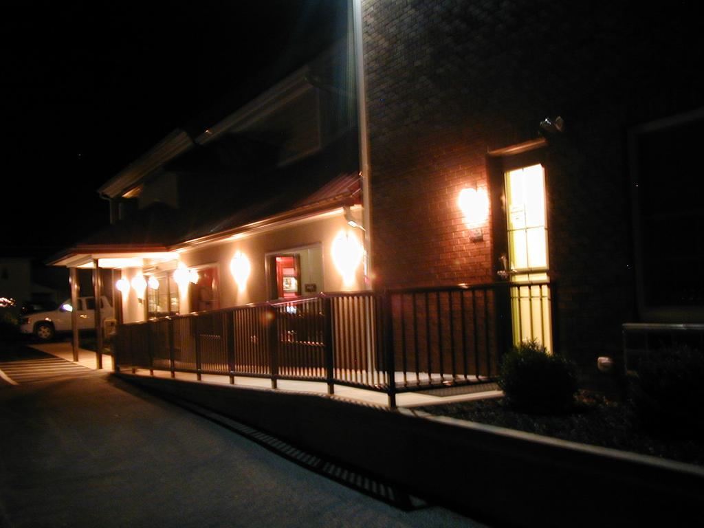 Hotel Dushore Exterior foto